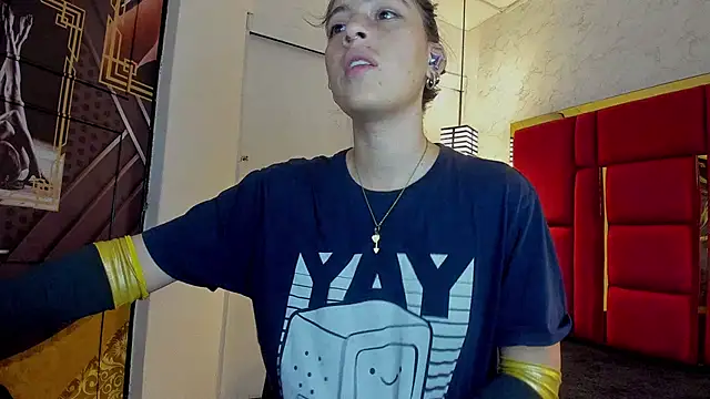 moon winy online show from November 17, 11:27 am