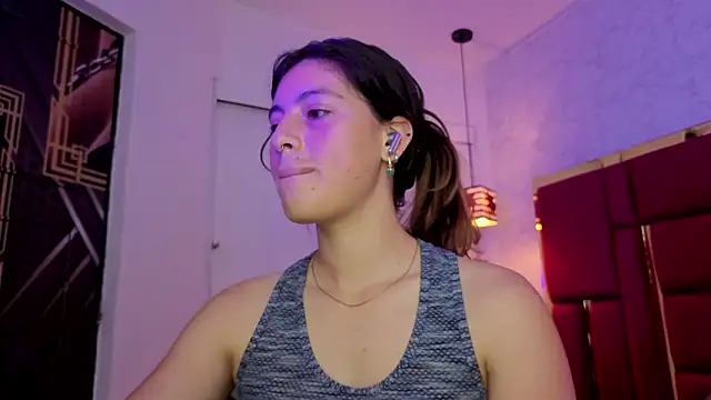 moon winy online show from February 2, 11:20 am