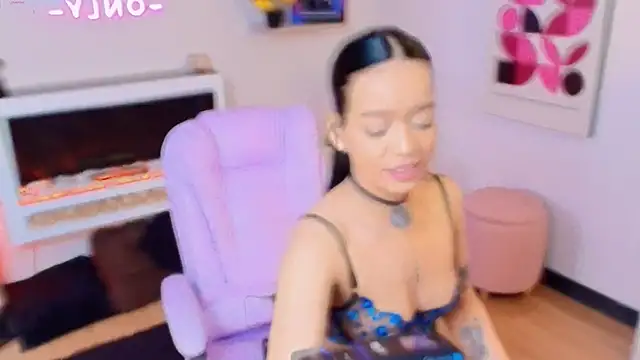 Snapshot of Miss_koko_ chatting on July 25, 3:26 am Miss koko online show from July 25, 3:26 am