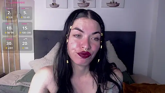 Snapshot of liafaith chatting on December 19, 2:02 pm liafaith online show from December 19, 2:02 pm