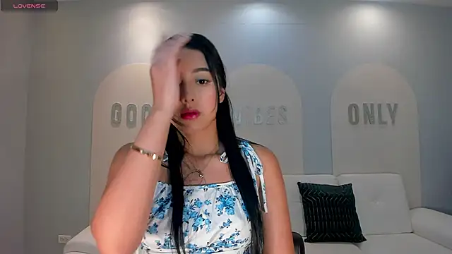 Snapshot of ScarlettBlaze_ chatting on May 8, 12:10 pm ScarlettBlaze online show from May 8, 12:10 pm
