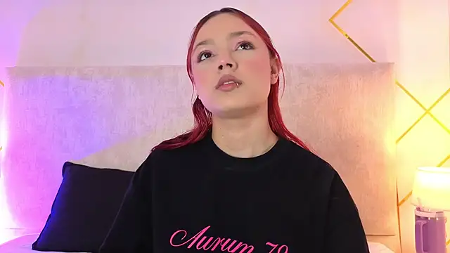 Martinaa Garcia online show from May 25, 7:42 pm