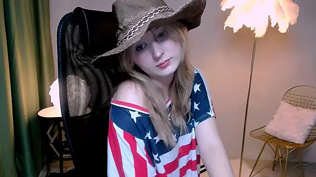 ScarlettScril online show from November 21, 9:41 am