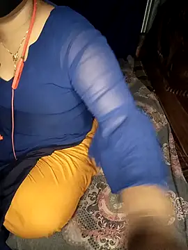 Priyanka-Khan online show from May 21, 3:52 pm