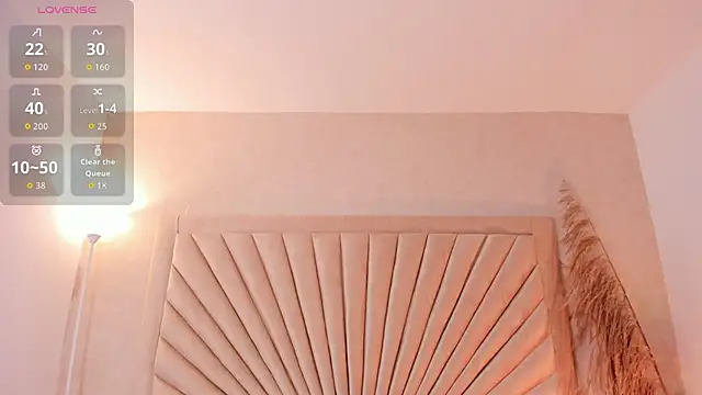 Snapshot of Emma_duff chatting on November 8, 12:22 am Emma duff online show from November 8, 12:22 am