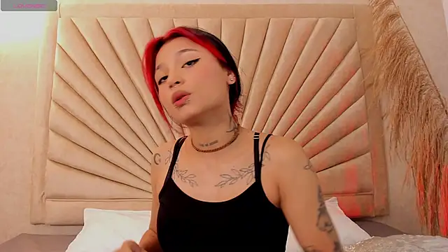 Snapshot of Emma_duff chatting on November 24, 12:05 pm Emma duff online show from November 24, 12:05 pm