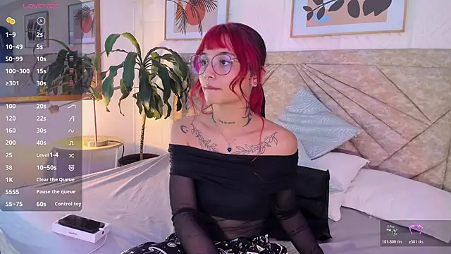 Snapshot of Emma_duff chatting on May 6, 7:41 pm Emma duff online show from May 6, 7:41 pm