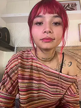 Snapshot of Emma_duff chatting on June 13, 11:52 am Emma duff online show from June 13, 11:52 am