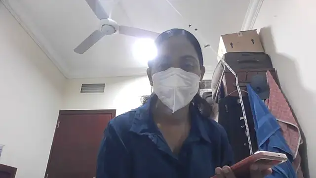 shainiasha1 online show from June 4, 4:57 pm