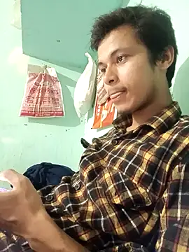 maxmishra18 online show from October 25, 4:09 am