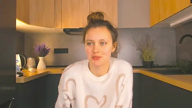 FoxFever online show from December 3, 6:32 am