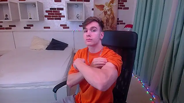 BradyFlint online show from December 15, 6:06 am