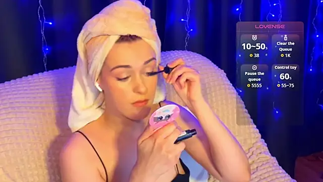 Snapshot of Veksal1a chatting on May 21, 6:04 pm Veksal1a online show from May 21, 6:04 pm