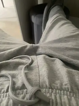 Snapshot of NayaValen chatting on November 21, 11:09 am NayaValen online show from November 21, 11:09 am