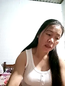 Snapshot of tabby-cat11 chatting on November 10, 3:38 am tabby-cat11 online show from November 10, 3:38 am