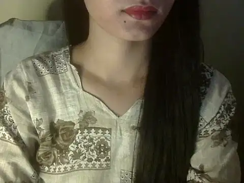 Snapshot of Shezi_N chatting on March 28, 1:54 pm Shezi N online show from March 28, 1:54 pm