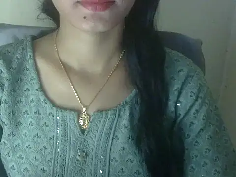 Snapshot of Shezi_N chatting on May 3, 12:00 pm Shezi N online show from May 3, 12:00 pm