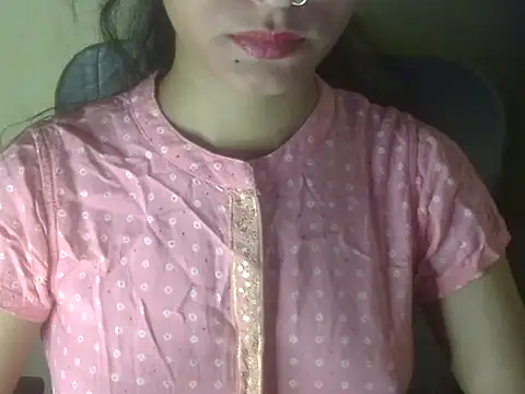 Snapshot of Shezi_N chatting on May 13, 1:52 pm Shezi N online show from May 13, 1:52 pm
