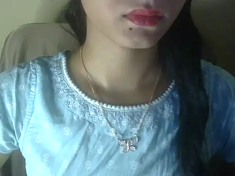 Snapshot of Shezi_N chatting on June 15, 1:13 pm Shezi N online show from June 15, 1:13 pm