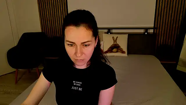DitaNoir online show from May 1, 6:07 am