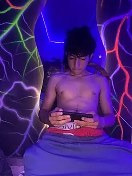 Snapshot of buckoski chatting on October 17, 6:27 am buckoski online show from October 17, 6:27 am