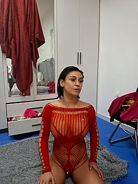 Snapshot of Your_Desires07 chatting on February 24, 1:58 am Your Desires07 online show from February 24, 1:58 am