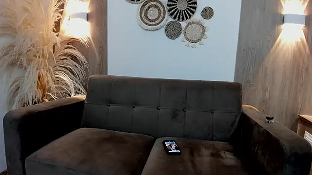 hoot booys  online show from November 27, 7:49 pm