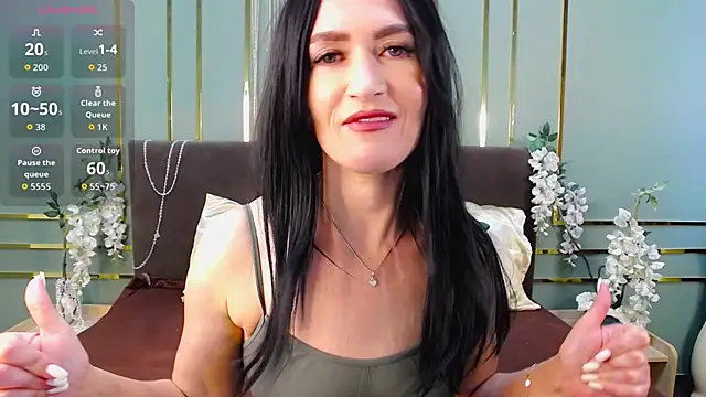 Snapshot of JaneWalch chatting on May 29, 7:50 am JaneWalch online show from May 29, 7:50 am