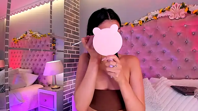 Snapshot of TanyaBello chatting on June 3, 4:37 am TanyaBello online show from June 3, 4:37 am