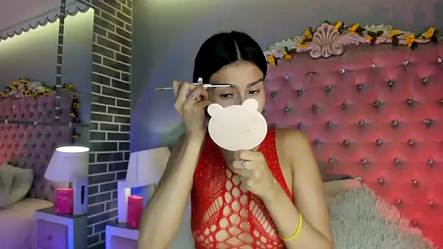 TanyaBello online show from June 21, 4:04 am