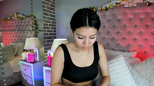 TanyaBello online show from July 15, 4:07 am