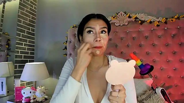 TanyaBello online show from July 18, 4:05 am