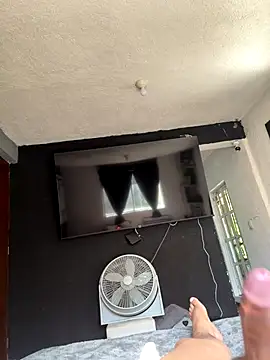 RMorales91 online show from October 31, 3:24 pm