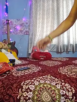 Snapshot of Desi_Maya69 chatting on May 19, 6:53 am Desi Maya69 online show from May 19, 6:53 am