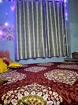 Snapshot of Desi_Maya69 chatting on May 29, 3:54 pm Desi Maya69 online show from May 29, 3:54 pm