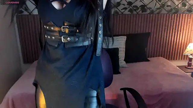 Snapshot of Dark_Niight_ chatting on May 20, 2:56 pm Dark Niight online show from May 20, 2:56 pm
