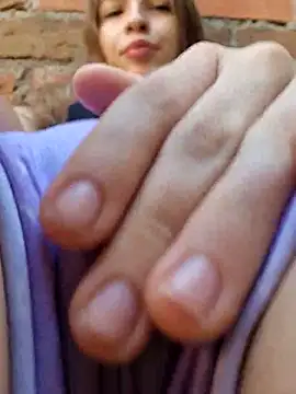 bambiluly online show from November 7, 1:00 pm