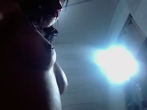 petite coral online show from October 26, 6:47 pm