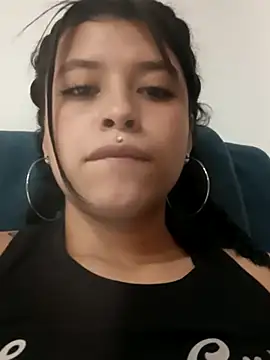 petite coral online show from February 21, 2:01 am