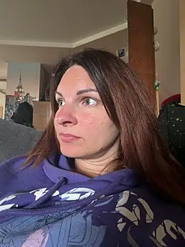 kinkysarahx online show from April 30, 6:31 am