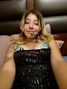 Snapshot of lilivalkova chatting on February 14, 4:20 am lilivalkova online show from February 14, 4:20 am