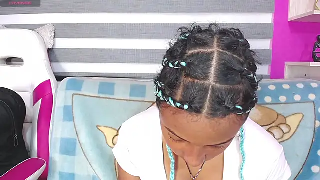 Zoe Rider online show from December 16, 12:32 pm