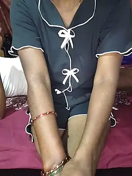 Snapshot of sarika-telugu chatting on August 1, 3:39 am sarika-telugu online show from August 1, 3:39 am