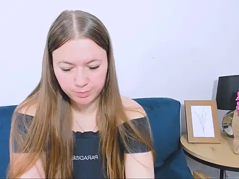 LeaNaughty online show from December 5, 10:24 am