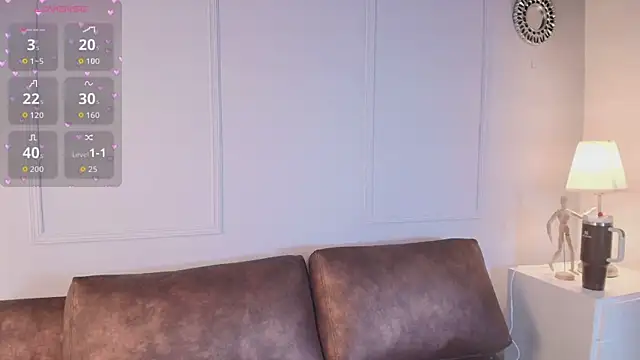 Bellaryy online show from December 4, 1:31 pm