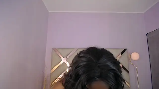 Snapshot of Maiacharris_ chatting on May 7, 12:43 pm Maiacharris online show from May 7, 12:43 pm