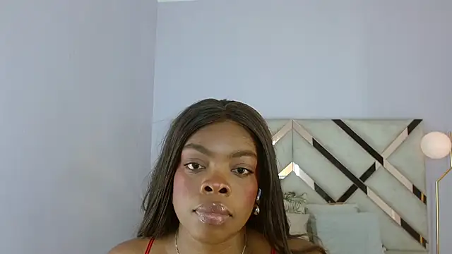 Maiacharris  online show from July 14, 12:11 pm