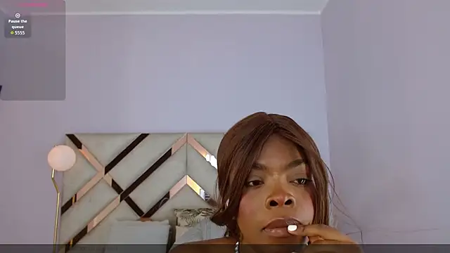 Maiacharris  online show from July 27, 12:23 pm