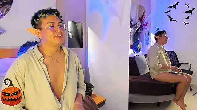 JohnBelRose online show from October 28, 7:27 pm