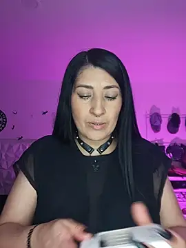 dark velvet online show from October 31, 2:56 am